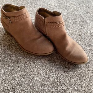 Ankle boots